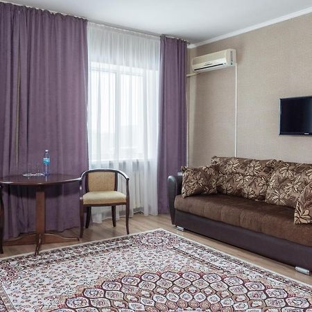 Azamat Hotel Astana Exterior photo