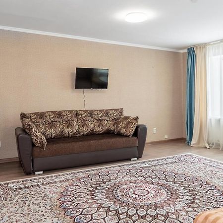 Azamat Hotel Astana Exterior photo