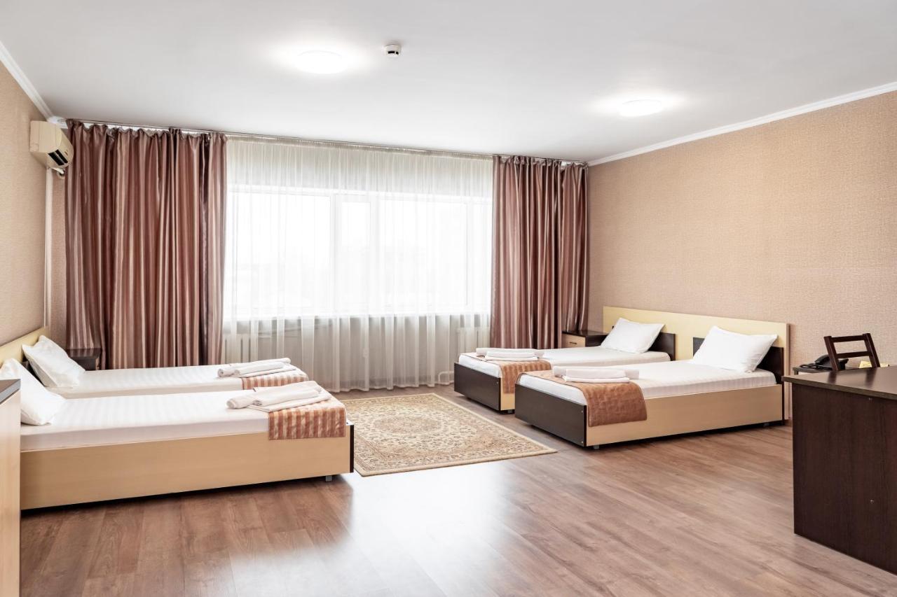 Azamat Hotel Astana Exterior photo